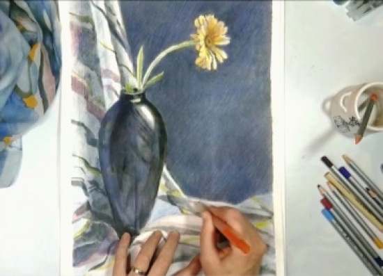 цветные карандаши рисунок ваза с цветком